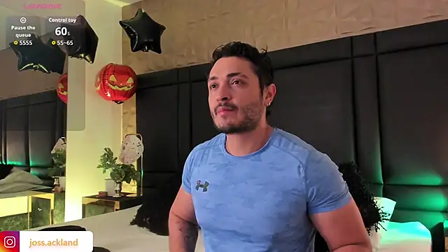 Snapshot of JossAckland chatting on October 16, 8:06 pm JossAckland online show from October 16, 8:06 pm