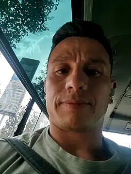 Snapshot of Andrewfalcon chatting on October 10, 8:13 pm Andrewfalcon online show from October 10, 8:13 pm