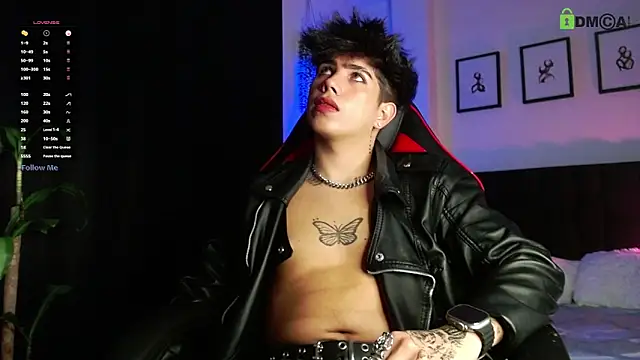 LyleBennett  online show from March 23, 10:43 am