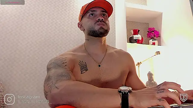 Snapshot of JeanColleman chatting on December 3, 3:51 am JeanColleman online show from December 3, 3:51 am