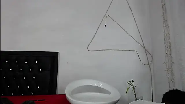 Damian hart 24CM online show from May 15, 10:12 am