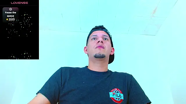 kevin  fox  online show from October 23, 7:39 pm