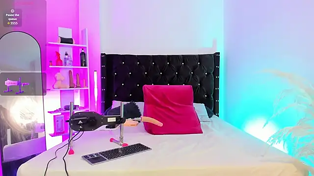 Duriel  online show from November 13, 6:34 pm