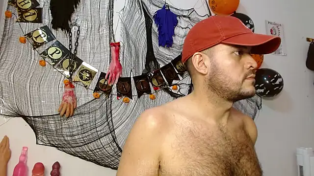 Snapshot of fetish_padrino chatting on October 14, 11:23 pm fetish padrino online show from October 14, 11:23 pm