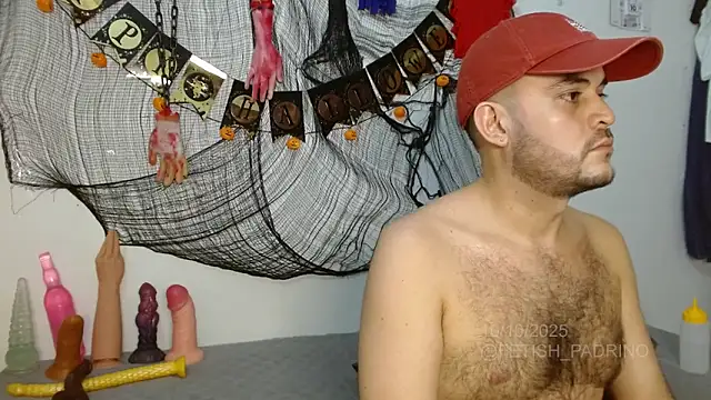 Snapshot of fetish_padrino chatting on October 11, 4:27 am fetish padrino online show from October 11, 4:27 am