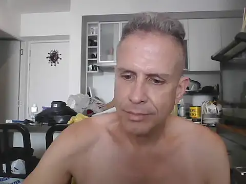 Diegoperrote682661 online show from February 14, 9:10 pm