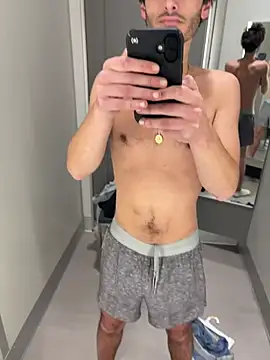 Snapshot of Dylansd chatting on December 23, 11:06 pm Dylansd online show from December 23, 11:06 pm