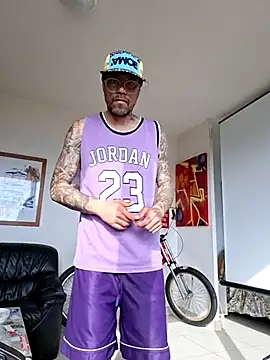 mileflav0r online show from May 1, 7:33 am