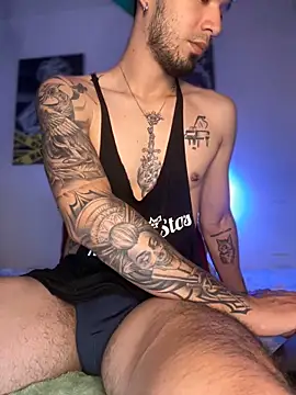 Snapshot of Anthony-Martin chatting on December 5, 2:44 pm Anthony-Martin online show from December 5, 2:44 pm