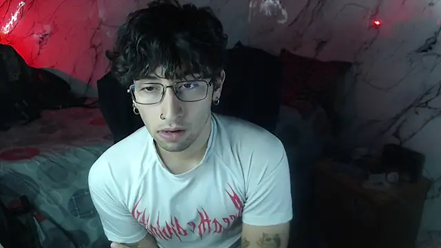 Dereck Dickson online show from April 20, 5:10 am