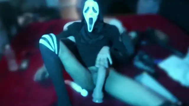 DeeGivenchyy online show from October 29, 7:39 pm