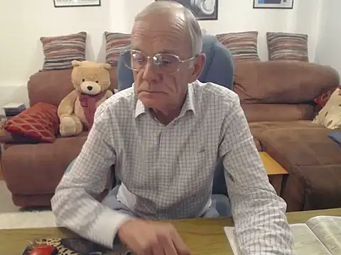 Snapshot of Ferret7777 chatting on October 16, 7:22 pm Ferret7777 online show from October 16, 7:22 pm