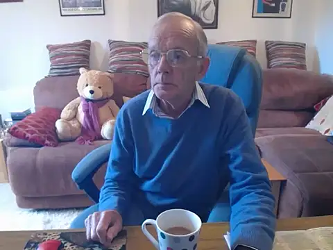 Snapshot of Ferret7777 chatting on October 20, 9:57 am Ferret7777 online show from October 20, 9:57 am