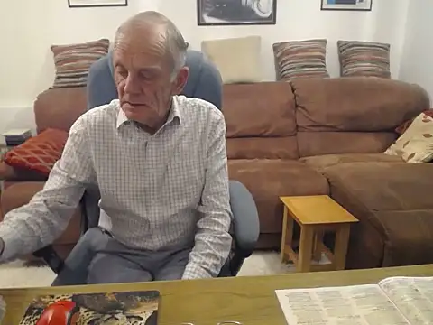 Snapshot of Ferret7777 chatting on October 15, 7:21 pm Ferret7777 online show from October 15, 7:21 pm