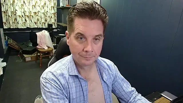 tilobinder online show from April 11, 3:59 pm