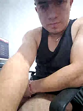 dragon1006 online show from May 1, 5:43 am