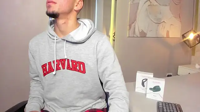 Snapshot of King_Dante_ chatting on December 3, 7:33 pm King Dante online show from December 3, 7:33 pm