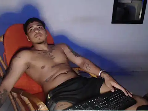 camiloacosta321 online show from December 1, 7:55 am