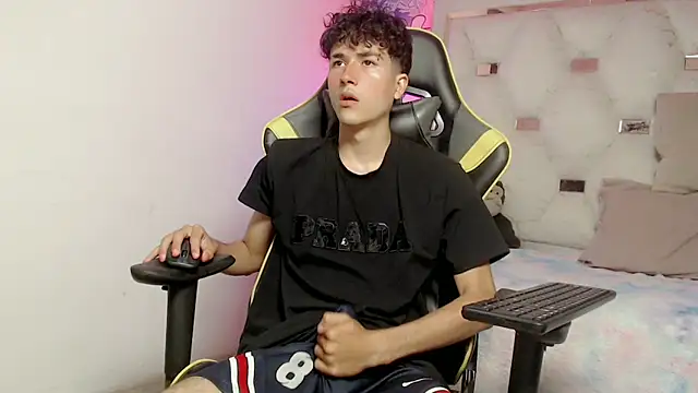 johnny cagee online show from November 11, 6:29 am