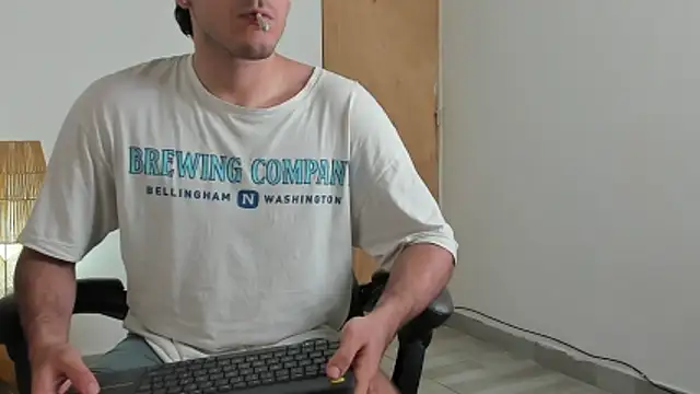 leo030809 online show from June 11, 8:40 pm