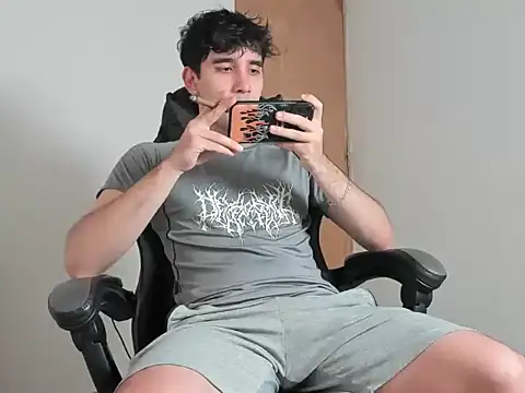 leo030809 online show from March 25, 11:42 pm