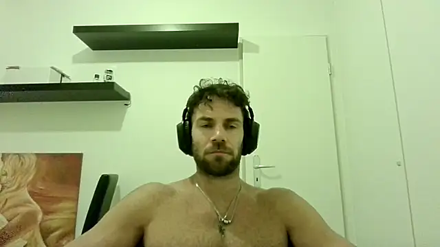 Snapshot of alpha-hunk chatting on September 20, 6:52 pm alpha-hunk online show from September 20, 6:52 pm