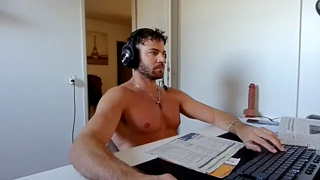 alpha-hunk online show from March 10, 1:50 pm