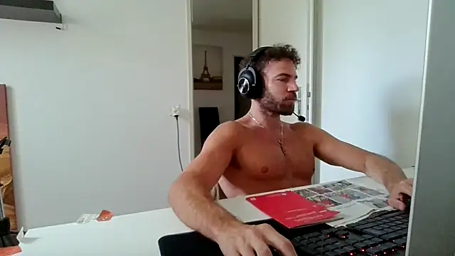 alpha-hunk online show from June 11, 8:34 am