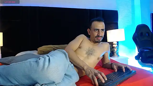 Sr Magnus  online show from March 12, 6:10 am