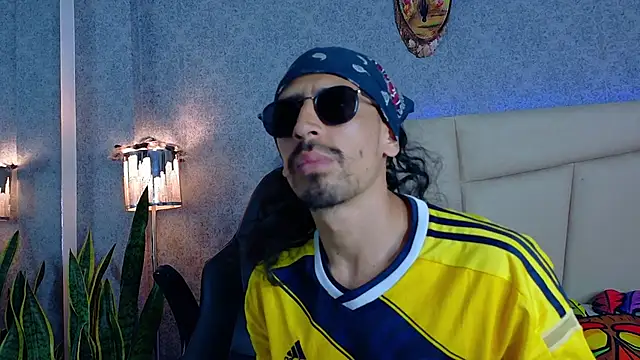 Sr Magnus  online show from October 18, 10:47 pm