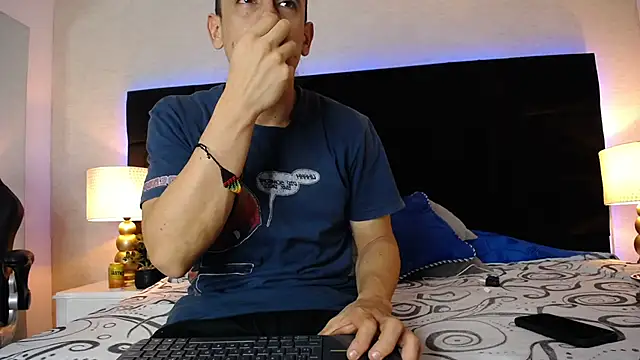 Sr Magnus  online show from March 25, 10:19 am