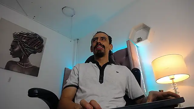 Snapshot of Sr_Magnus_ chatting on September 17, 8:59 am Sr Magnus online show from September 17, 8:59 am