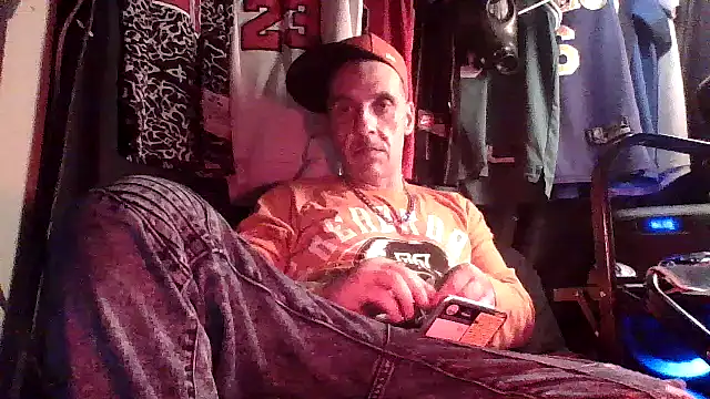 Snapshot of CandiedPompano chatting on October 12, 3:22 am CandiedPompano online show from October 12, 3:22 am