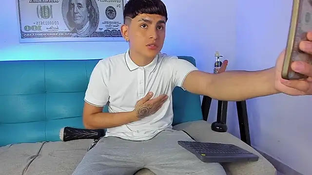 Lyam ap online show from March 19, 6:16 am