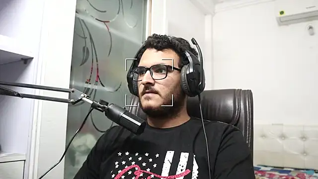 Snapshot of tarun997700 chatting on October 17, 4:11 pm tarun997700 online show from October 17, 4:11 pm