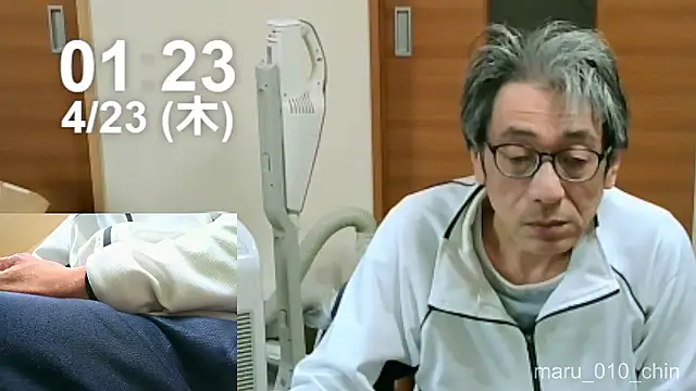 mama010-chan online show from April 22, 4:23 pm