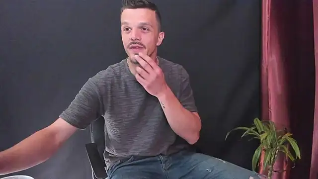 DonyBrown online show from April 4, 8:33 am