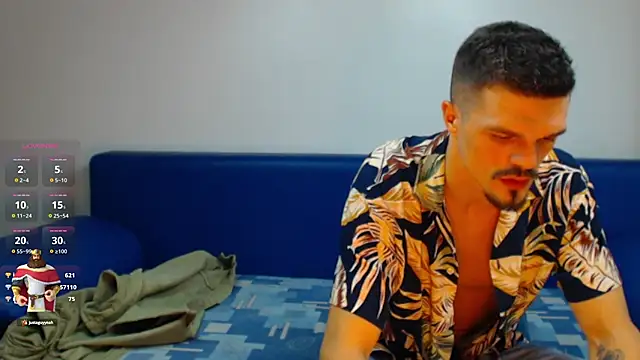 Snapshot of DonyBrown chatting on December 14, 12:01 pm DonyBrown online show from December 14, 12:01 pm