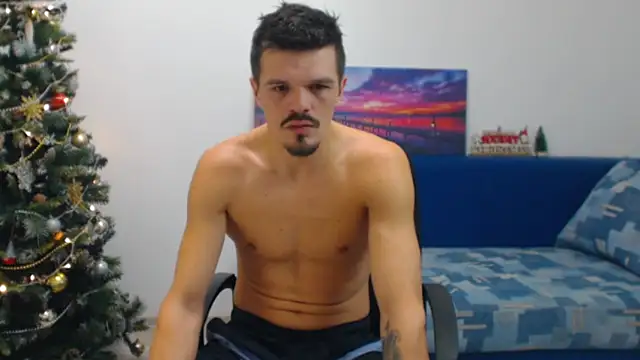 Snapshot of DonyBrown chatting on January 5, 4:14 am DonyBrown online show from January 5, 4:14 am