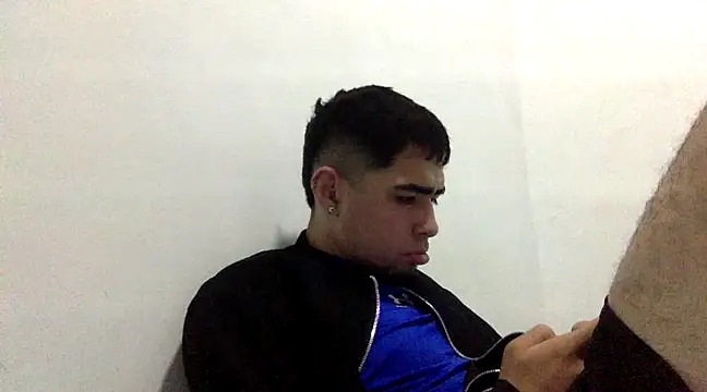 xXSexgroomXx online show from December 11, 3:04 am