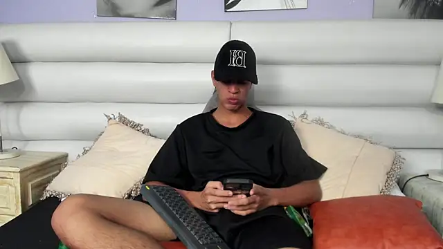 Tyler Rodriguez online show from March 4, 6:50 pm