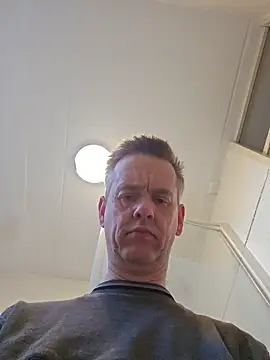 Hectorthyssen1 online show from March 17, 5:15 pm