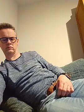 Hectorthyssen1 online show from April 25, 10:07 pm