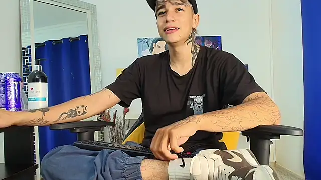 Zacktk7 online show from March 11, 8:09 pm