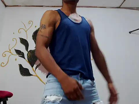 fernandez latinblackk online show from February 14, 1:23 am