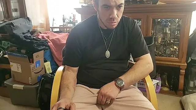 ScubaStevex online show from March 6, 4:26 pm