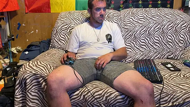 ScubaStevex online show from June 24, 1:52 am