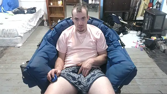 Snapshot of ScubaStevex chatting on March 18, 7:22 pm ScubaStevex online show from March 18, 7:22 pm