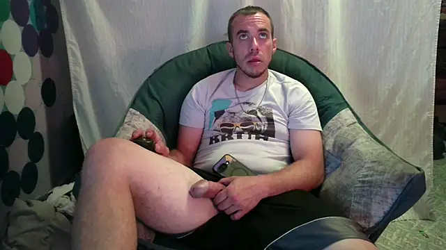 Snapshot of ScubaStevex chatting on September 13, 1:45 pm ScubaStevex online show from September 13, 1:45 pm