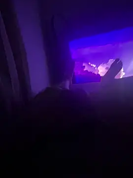 fejduyw1 online show from April 17, 5:59 pm